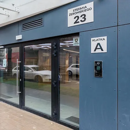 Awanport Zeromskiego By Renters アパート