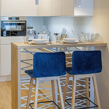 Apartment Awanport Zeromskiego By Renters *