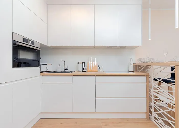 Awanport Zeromskiego By Renters *