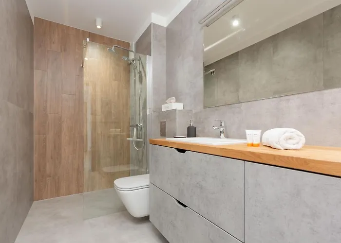 Awanport Zeromskiego By Renters